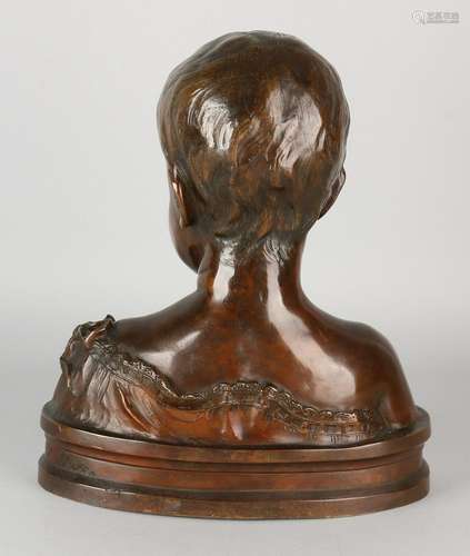 Antique signed bronze bust. Title: Leed. Sad girl.