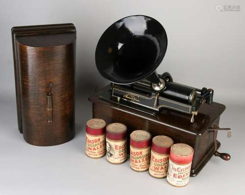 Fully complete details antique Edison phonograph with