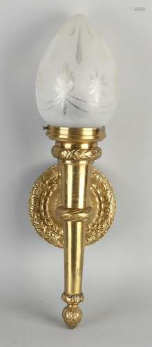 Heavy brass Louis XVI style wall lamp with engraved