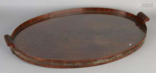 19th Century English mahogany tray. Size: 70 x 42 cm.