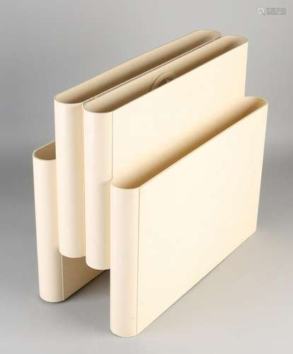 70-Year plastic design reading holder. Design Giotto