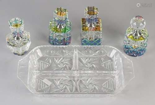 Five-piece crystal parfumset. Tablet with four vials.