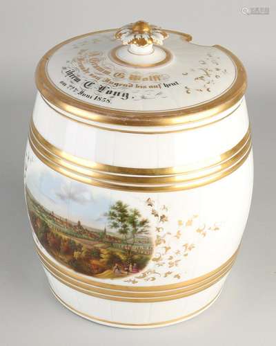 Large 19th century German KPM porcelain lidded with