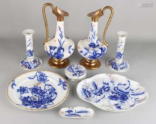 Eight parts antique English pottery. Circa 1900. Marked