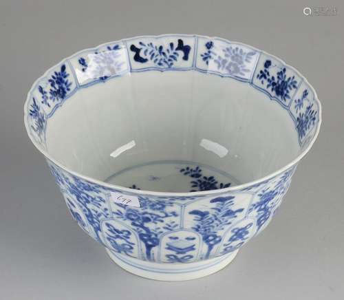 Large Kangxi porcelain bowl with bottom mark. Molded