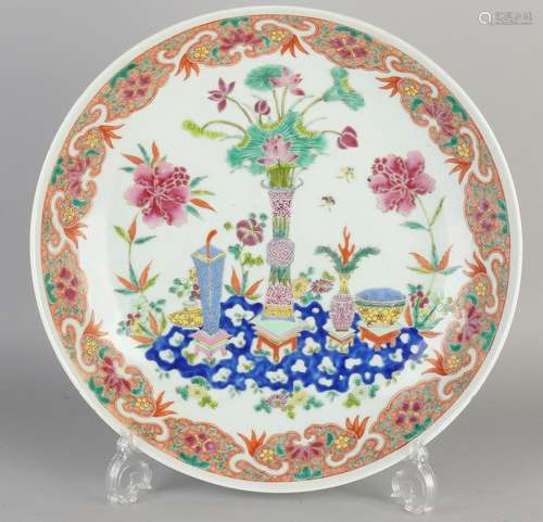 Large Chinese porcelain dish with Rose Family vases and