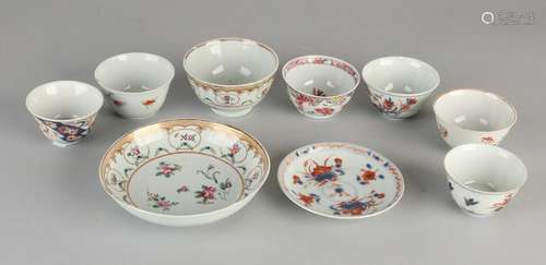 Lot antique Chinese porcelain crockery. Consisting of: