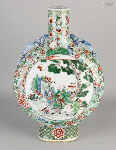 Large Chinese porcelain moon Family Verte vase with