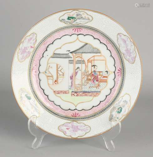 Finely decorated Chinese porcelain plate with Rose