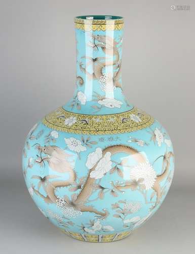 Very large Chinese porcelain bolvaas with blue glaze,