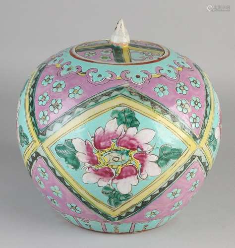 19th Century Chinese porcelain ginger jar Rose Family