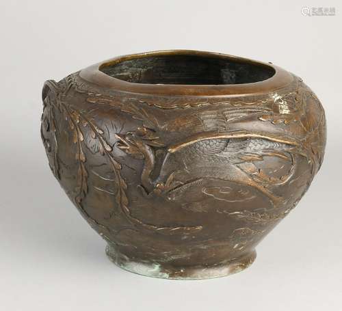 19th Century Japanese / Chinese flowerpot with cranes