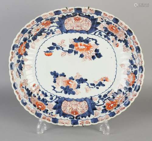 Large 19th century Japanese Imari porcelain dish with