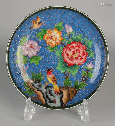 Chinese porcelain plate in cloisonne style. With gold /