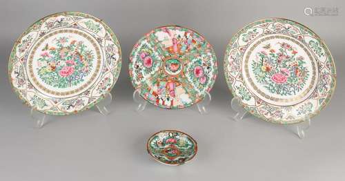 Four times Chinese / Cantonese porcelain. 20th century.