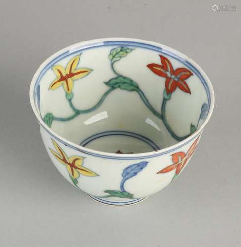 Chinese porcelain cup with floral decoration + six