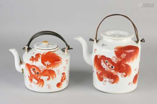 Two 19th century Chinese porcelain jars with red pull