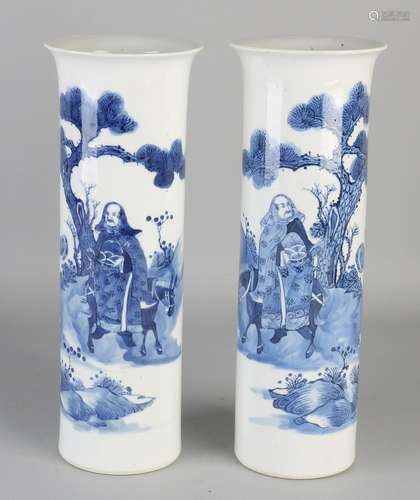 Two antique Chinese porcelain rolvazen ??with figures