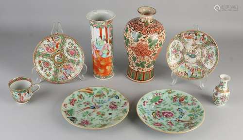 Eight parts of Chinese porcelain. 19th century.