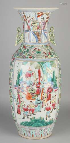 Large antique Chinese porcelain vase with figures