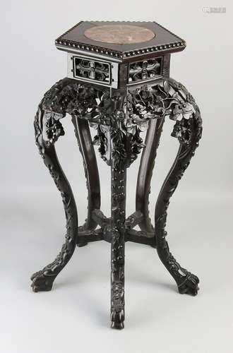 Beautiful antique wood stabbed Chinese stool with