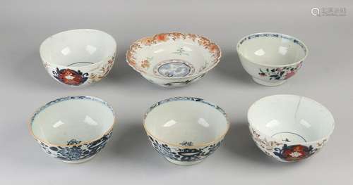 Six antique Chinese porcelain bowls + scale. 18th -