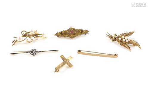 Six gold brooches, one early 20th C bar brooch set with Rose cut and old cut diamond, mount