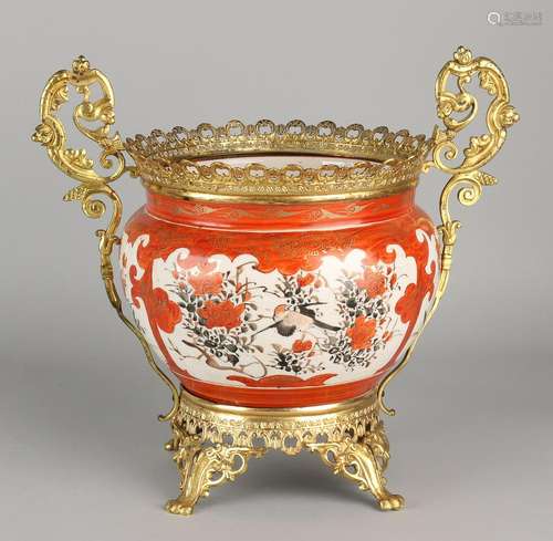 19th Century Japanese Kutani porcelain caché pot with