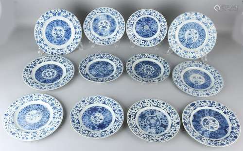 Twelve times 17th - 18th century Chinese porcelain