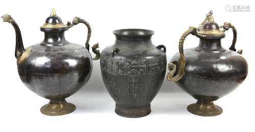 An archaistic metal alloy hu, decorated with lappet-shaped and other traditional designs, with three