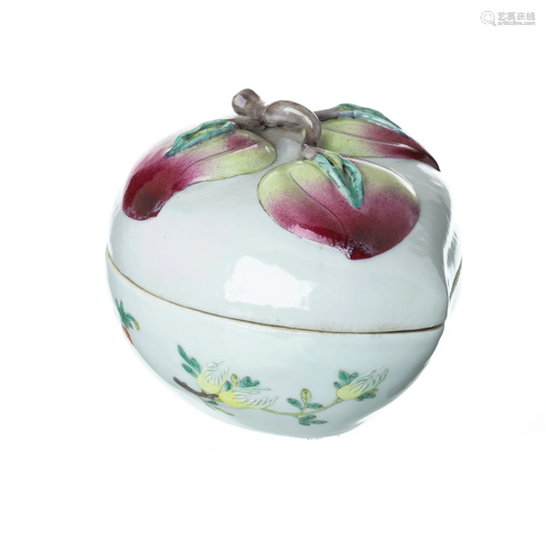 Chinese porcelain Peach box