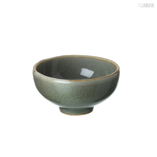 Celadon porcelain bowl