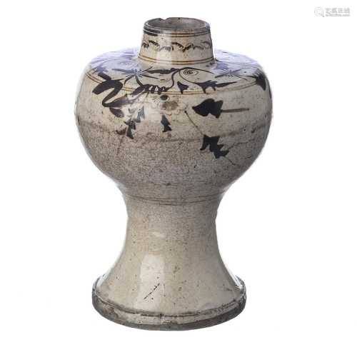 Chinese Meiping Cizhou ceramic vase, Yuan