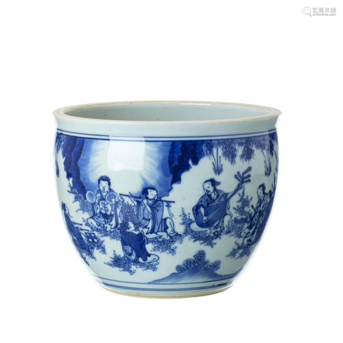 Chinese porcelain 'musicians' cachepot