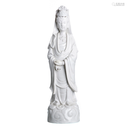 Guanyin in blanc de chine porcelain, Minguo