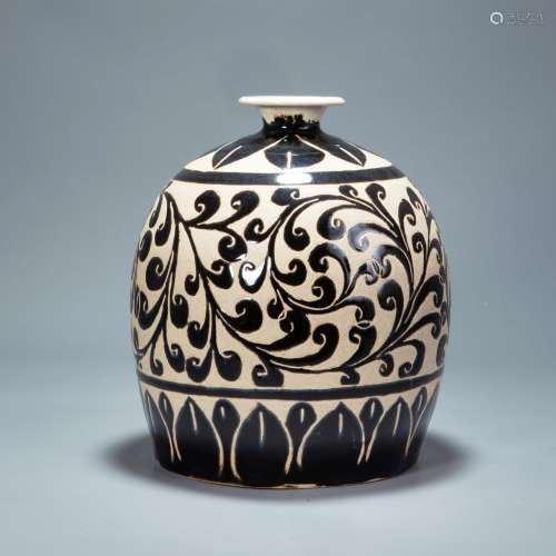 CI Zhou kiln vase from Song