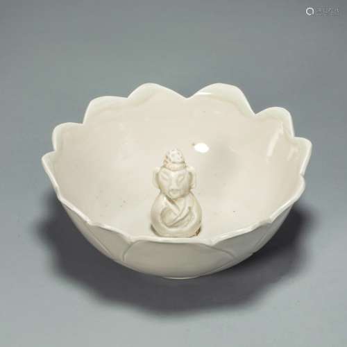 Ding kiln ceramic whiteware lamp from Song