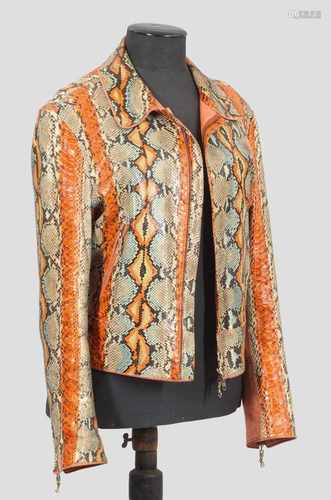 Extravagante Lederjacke von Roberto CavalliOrangefarbenes bzw. in Schlangen-Optik strukturiertes,