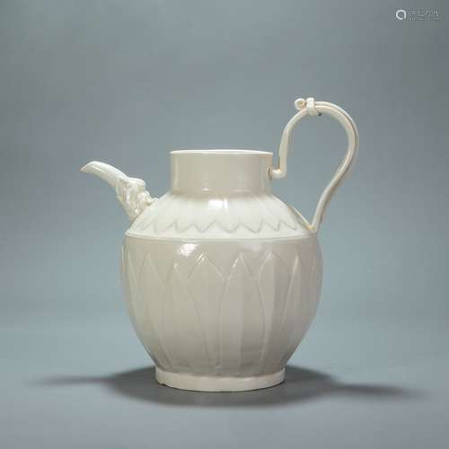 Ding kiln white ceramic pot from Song