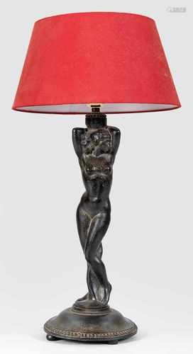 Gerhard Schliepstein(1886 Braunschweig - 1963 Berlin)Figürliche Tischlampe 