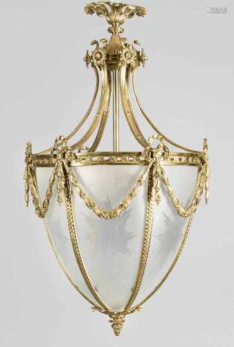 Deckenlampe im Louis XVI-Stil3-flg.; Bronze, vergoldet sowie farbloses, satiniertes und teilw.