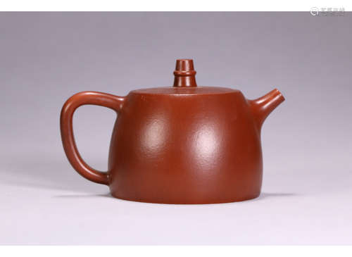 A Chinese Purple Sands Teapot