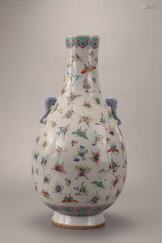 A Chinese Famille Rose Porcelain Vase with Double Ears