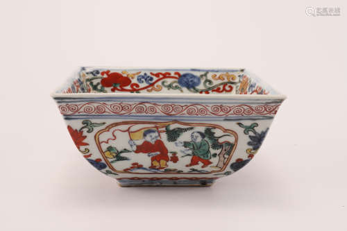 A Chinese Multi-colored Porcelain Square Bowl