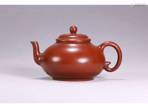 A Chinese Purple Sand Pot