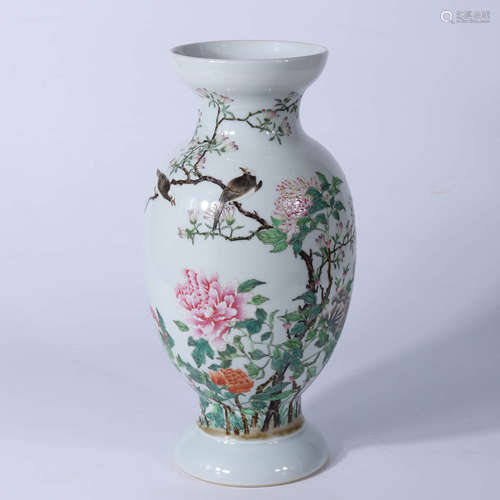 A Chinese Floral Famille Rose Porcelain Vase