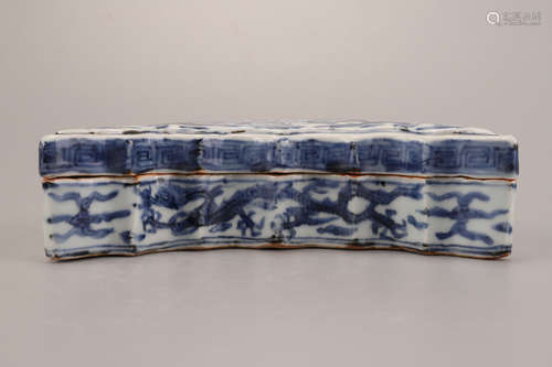 A Chinese Blue and White Porcelain Box with Cover