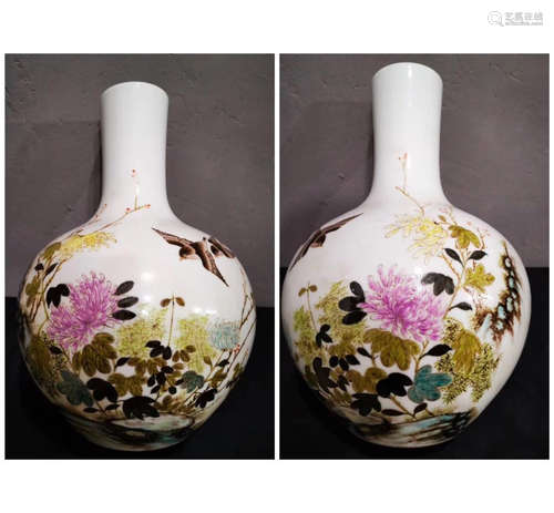 A Pair of Chinese Floral Famille Rose Porcelain Vases