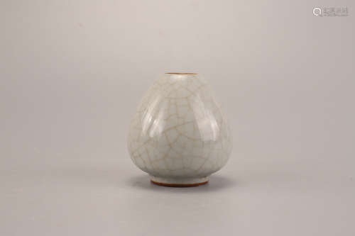 A Chinese Ge Kiln Porcelain Water Pot