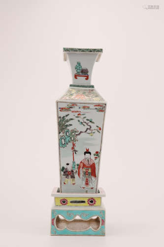 A Chinese Famille Rose Porcelain Square Jar